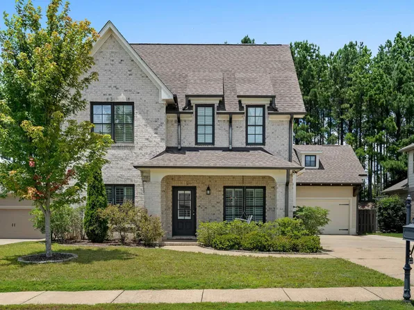 323 Crossbridge Rd, Chelsea, AL 35043