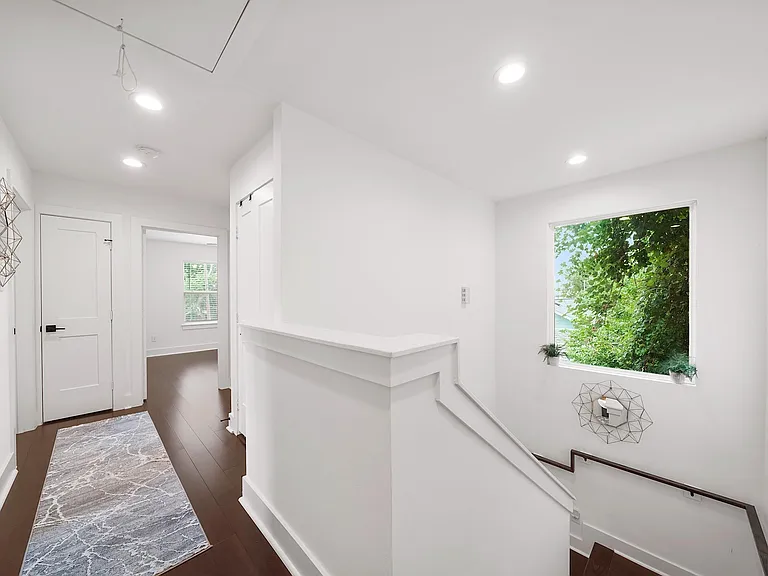 209 Blueberry St — Photo 16