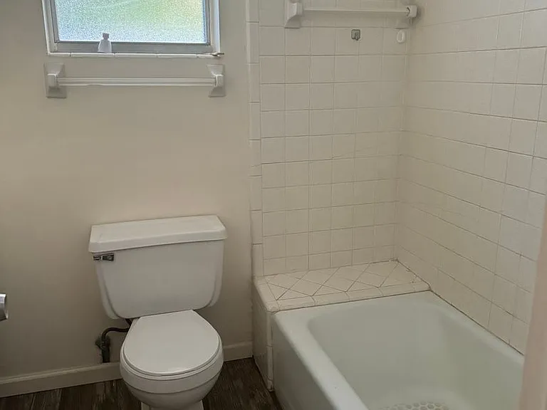 Magnolia Apartments — Photo 10