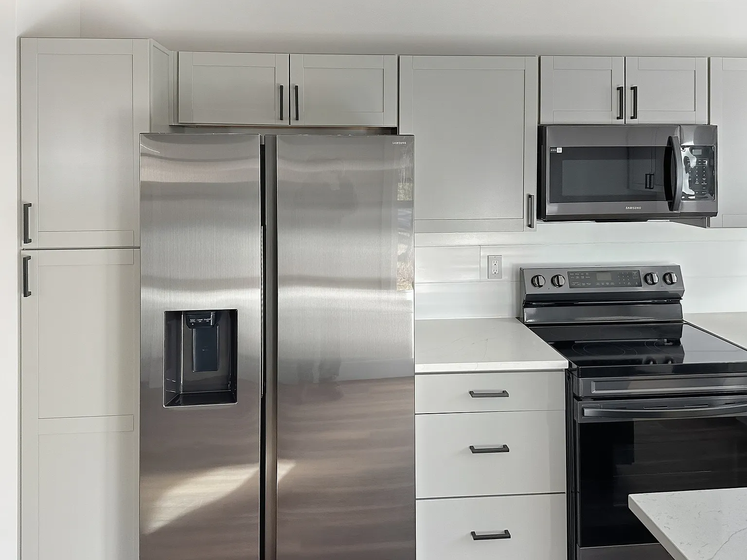 2 bed, 960 sqft, $1,750 — Photo 2