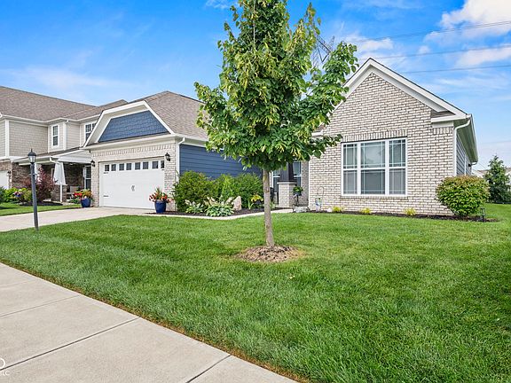2nd image of 6322 Sugar Maple Dr
