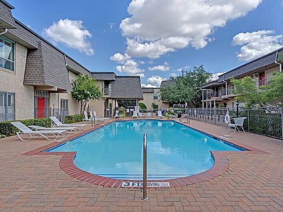 2nd image of 4320 Bellaire Dr S APT 217