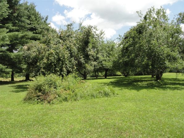 10023 Reservoir Rd, Albion, PA 16401