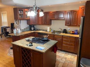 15 O St APT 1, Boston, MA 02127