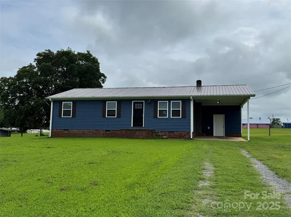 392 New House Rd, Ellenboro, NC 28040