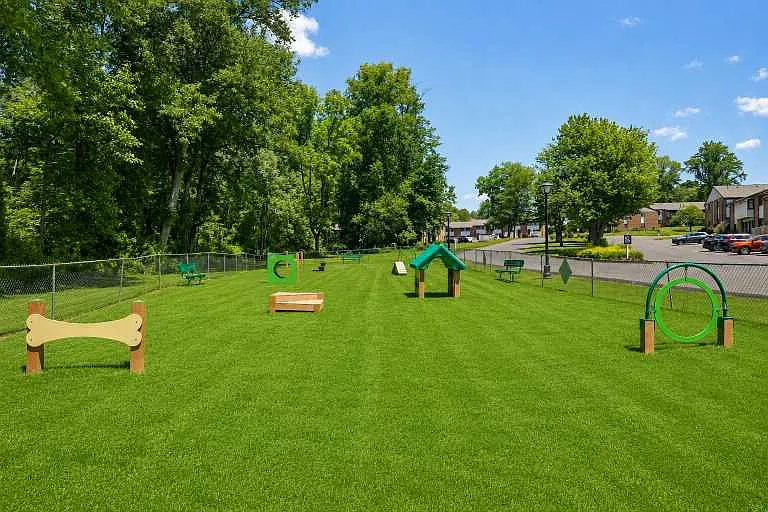 The Glen at Bucks Apartments and Townhomes — Photo 16
