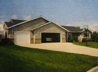 1814 Beechtree Rd, Sheboygan, WI 53083