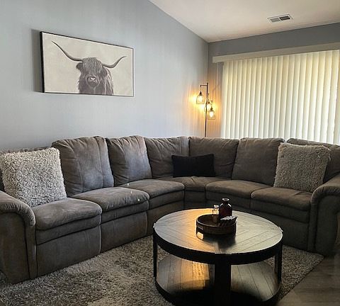 5th image of 42 N Park Ave APT 8