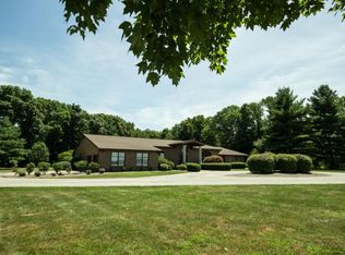 5032 Lincoln Highway Rd, Charleston, IL 61920