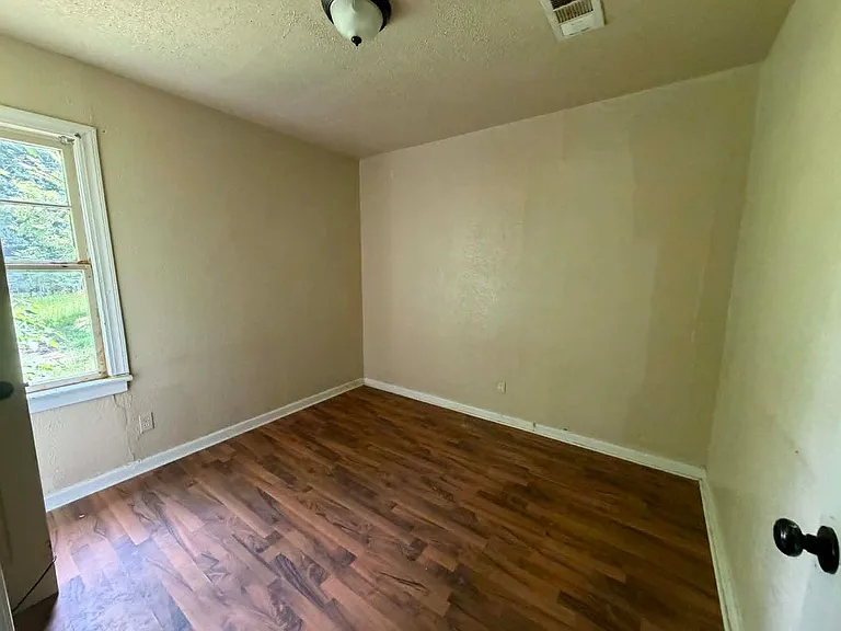 2951 Poland St — Photo 7