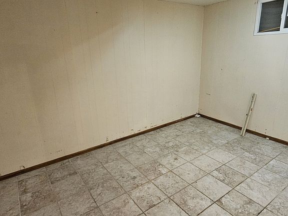 4th image of 4625 W 2nd St