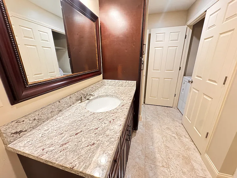 4404 S 27th St #8 — Photo 11