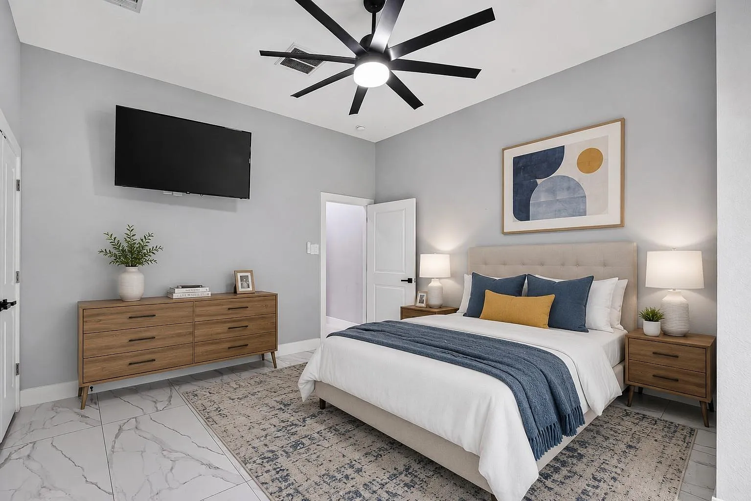 3 bed, 3.0 bath, 3078 sqft, $2,475 — Photo 3