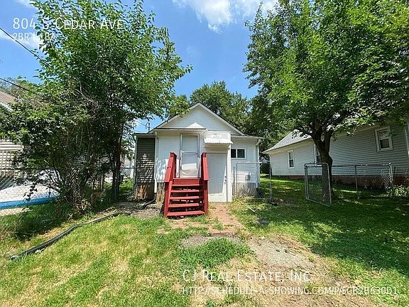 2nd image of 804 S Cedar Ave