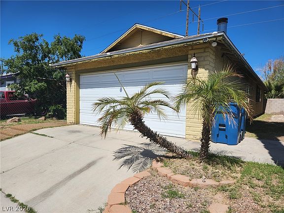 2nd image of 4037 Pelham Ct