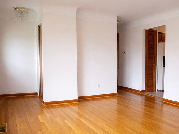 4th image of 6206 Berwyn St