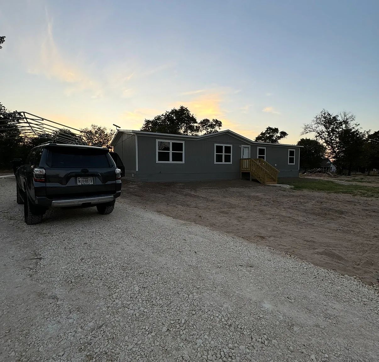 4 bed, 1800 sqft, $2,400 — Photo 1