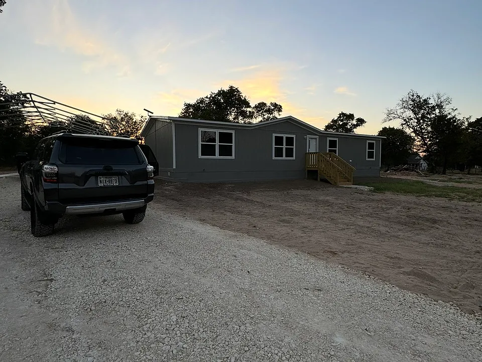 477 Ranch Rd
