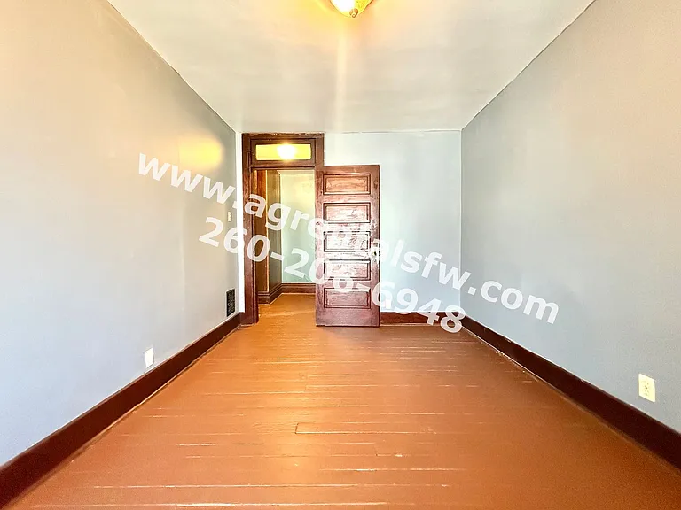 116 E Pontiac St — Photo 6