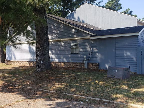 2nd image of 4454 Chuck Ave
