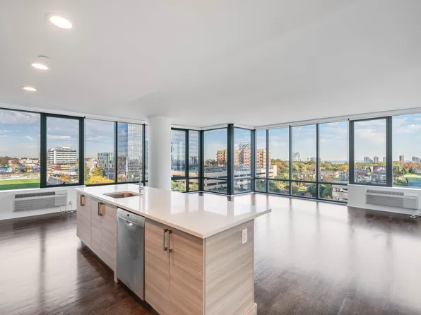 2030 Hudson Street image 261 of 284