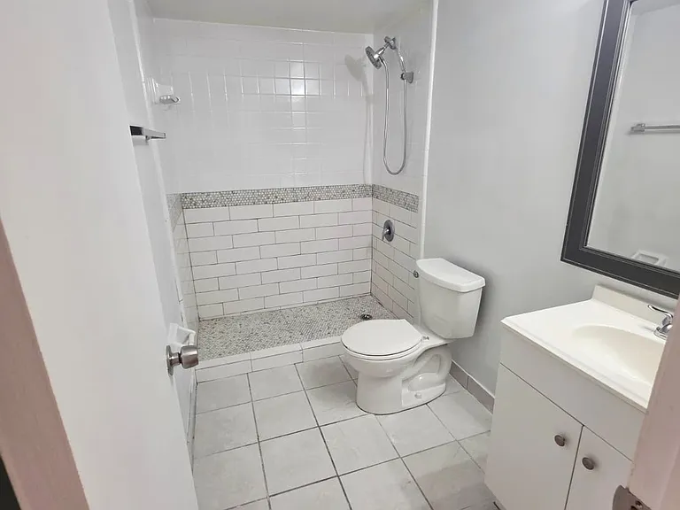 2470 Lakeway Branch Dr #907 — Photo 13