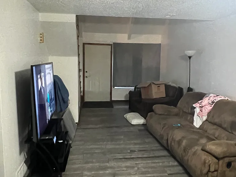 604 E Mill St #604 — Photo 3