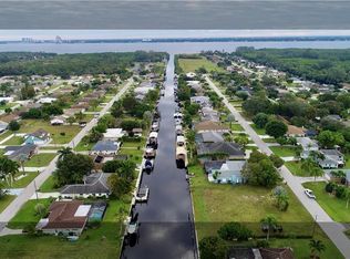 2131 SE 16th St, Cape Coral, FL 33990
