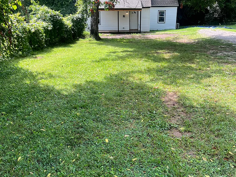 1307 Phelps Ave — Photo 11