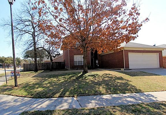2nd image of 1928 Barrens Cir