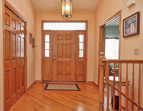 2nd image of 809 Woodland Dr