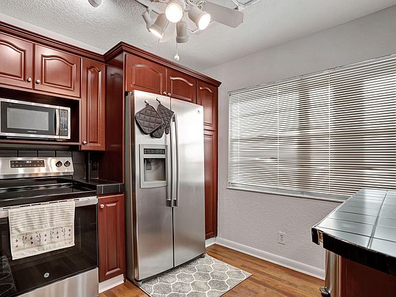 3rd image of 2404 Antigua Circle #N2