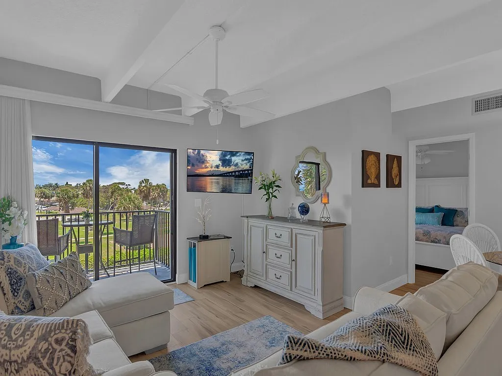 2 bed, 800 sqft, $3,000 — Photo 4