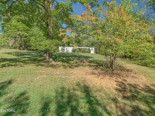 147 Old Jones Rd, Harriman, TN 37748