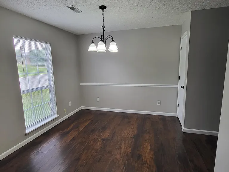 811 Netherlands Dr — Photo 13