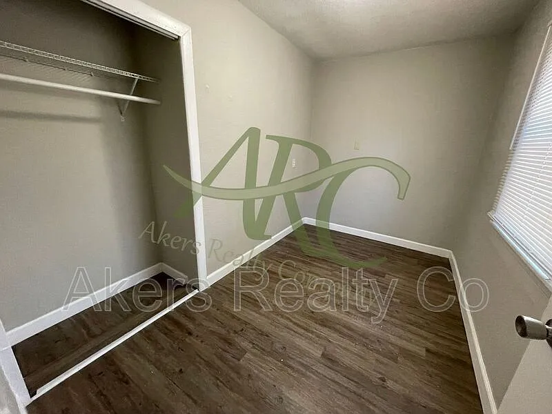 2 bed, 1.0 bath, 1204 sqft, $1,395 — Photo 4