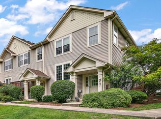 11S487 Rachael Ct, Willowbrook, IL 60527
