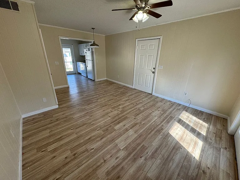 Apartment Close to Lyon College — Photo 13