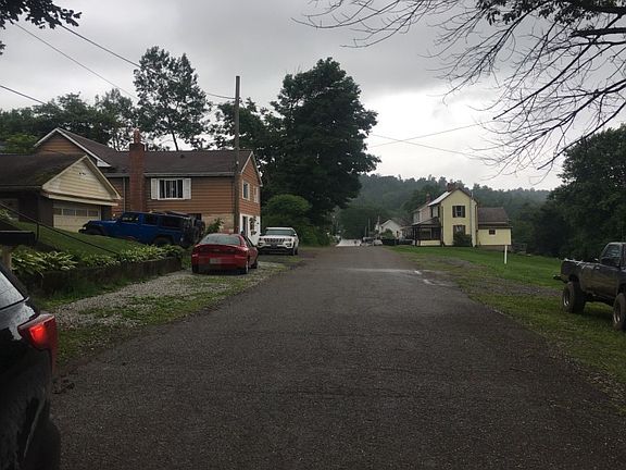 4th image of 292 Smith Ave