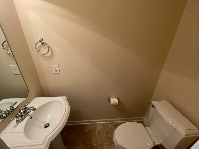 107 Fanwood Ct — Photo 5