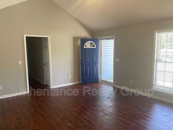 3rd image of 22 Kennedy St