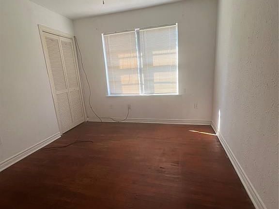 5th image of 1218 3rd Ave S