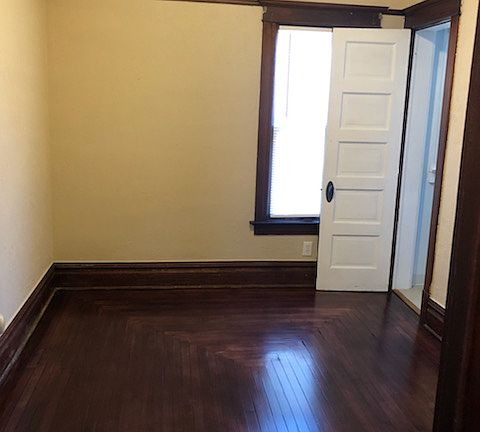 3rd image of 1236 Benton St
