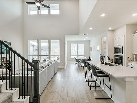 5th image of 9243 Trimble Landing Dr