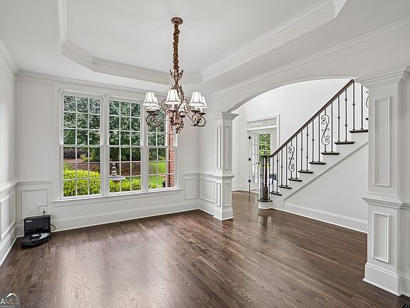 3rd image of 2564 Bagley Rd