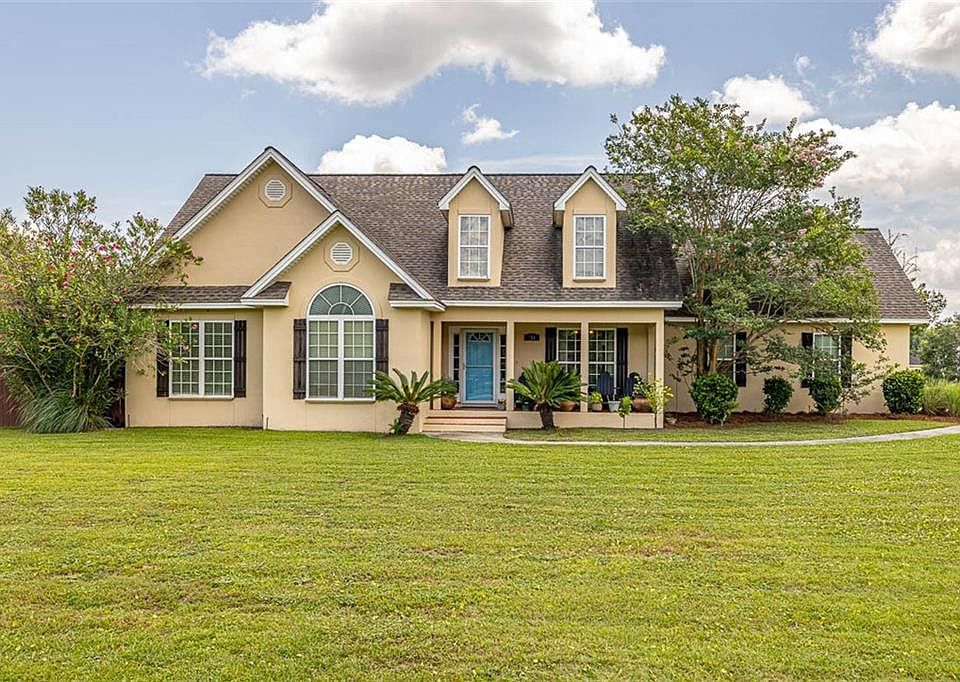 1st image of 218 Water Crest Dr