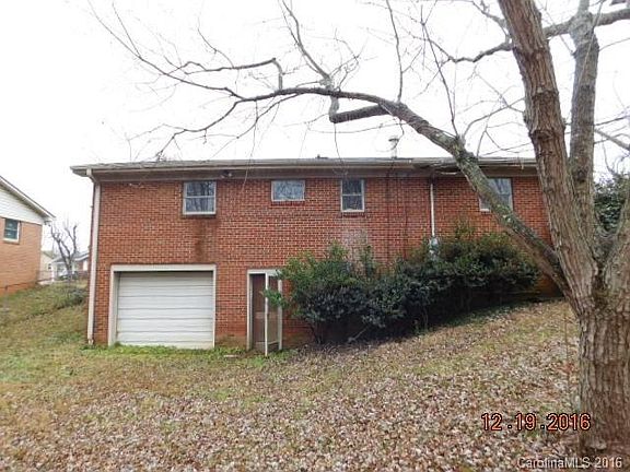 2nd image of 4337 Briarhill Dr