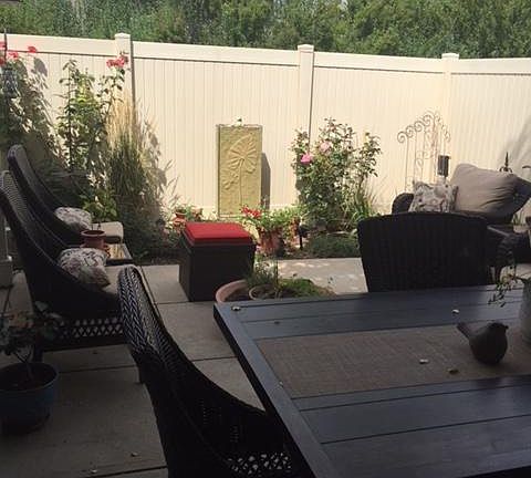 Quiet and Peaceful Furnished Patio with Water Fountain.