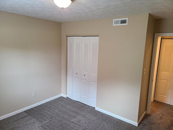 4th image of 3801 Camelot Dr #1