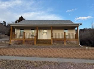 301 S 5th St, Hot Springs, SD 57747